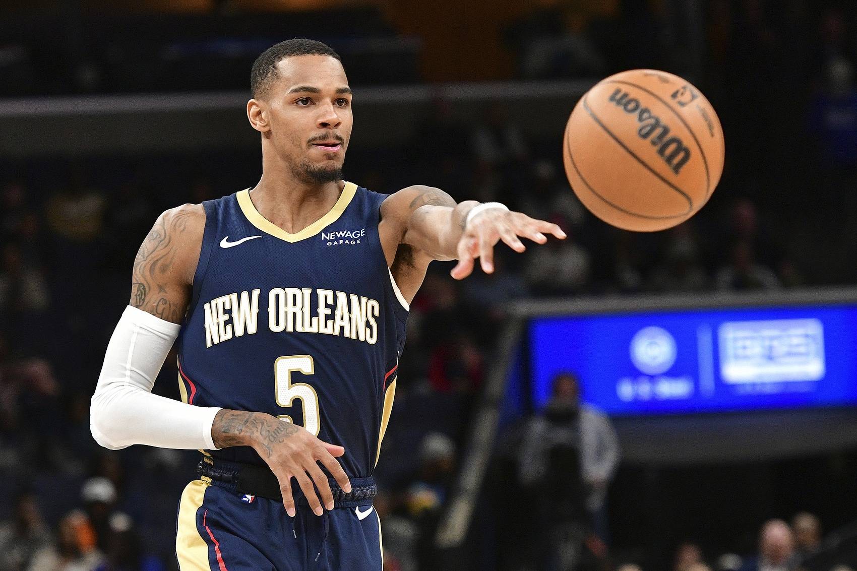 表现值得一 表现值得一