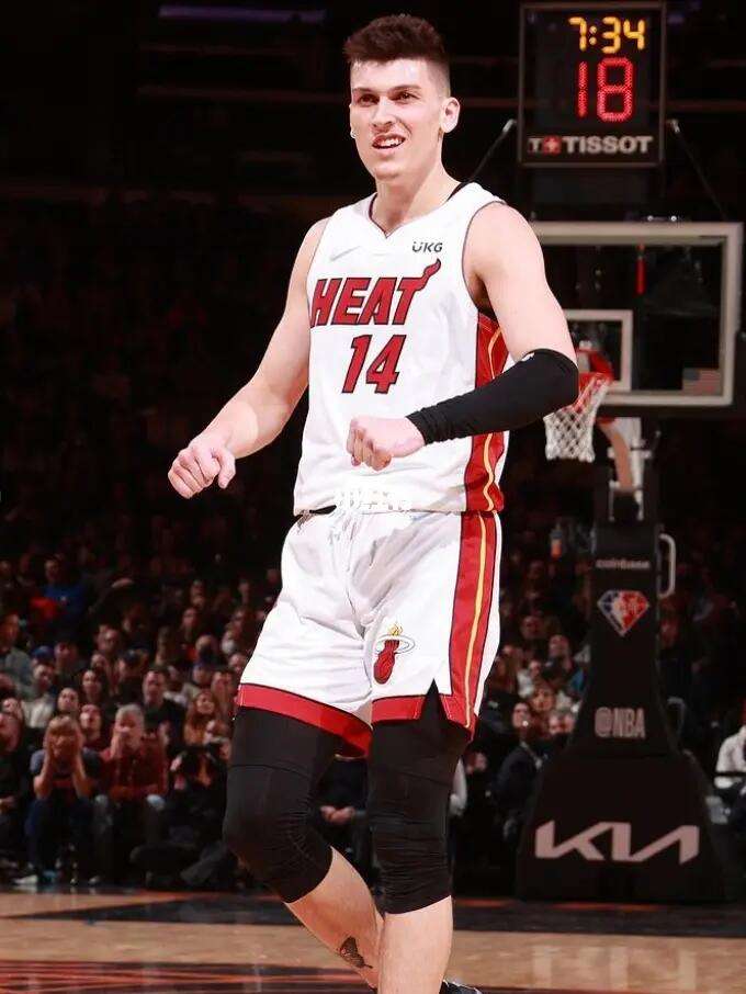 选手们角逐 选手们角逐